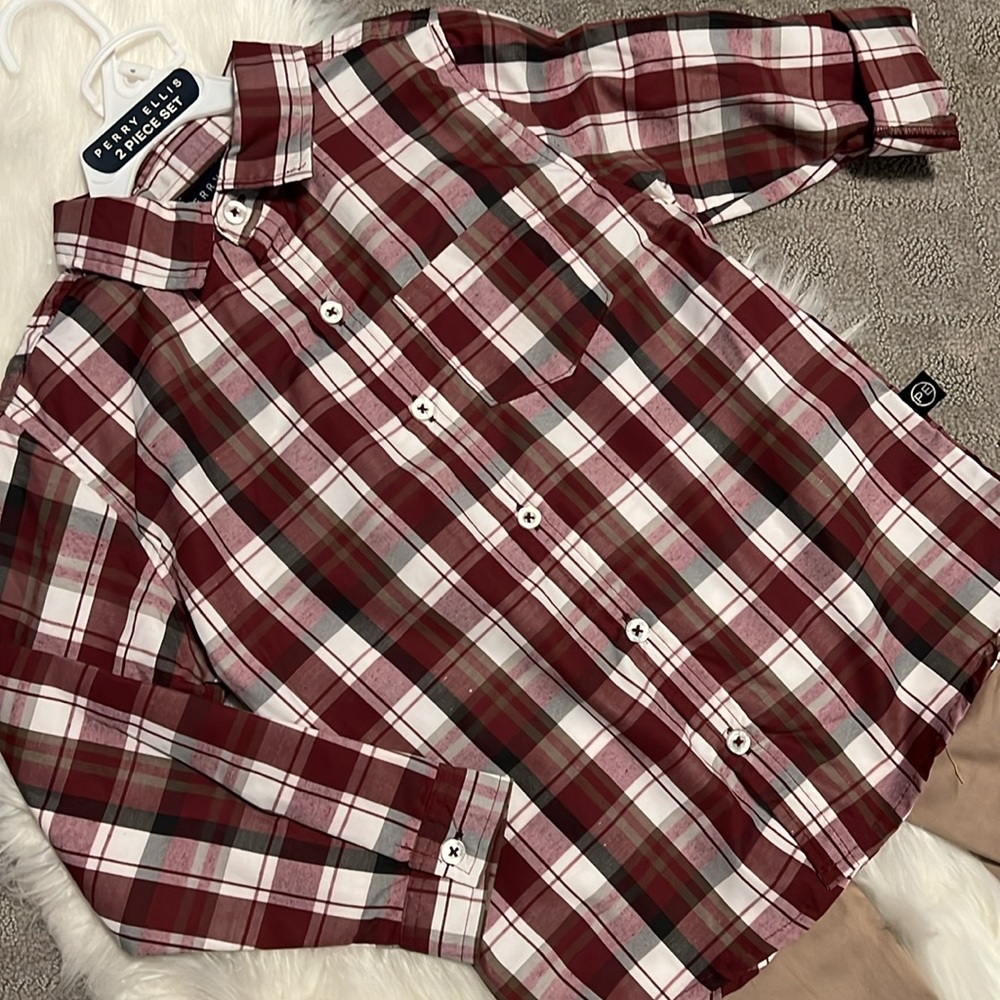 Perry Ellis 2pc set - Picture 2 of 3